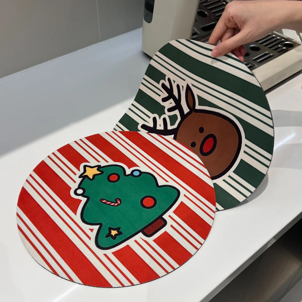 圣诞风杯垫防烫隔热餐桌垫碗盘餐垫沥水垫轻奢圆形硅藻泥吸水垫