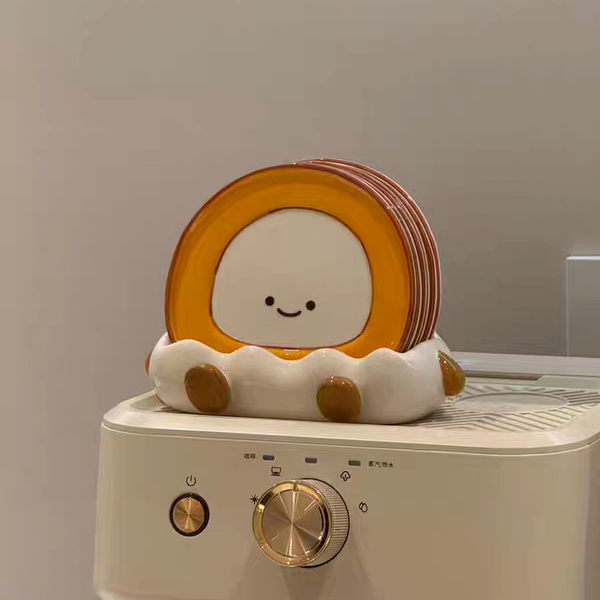 可爱鸡蛋瑞士卷吐骨头碟家用陶瓷食品级小碟子小吃点心盘子