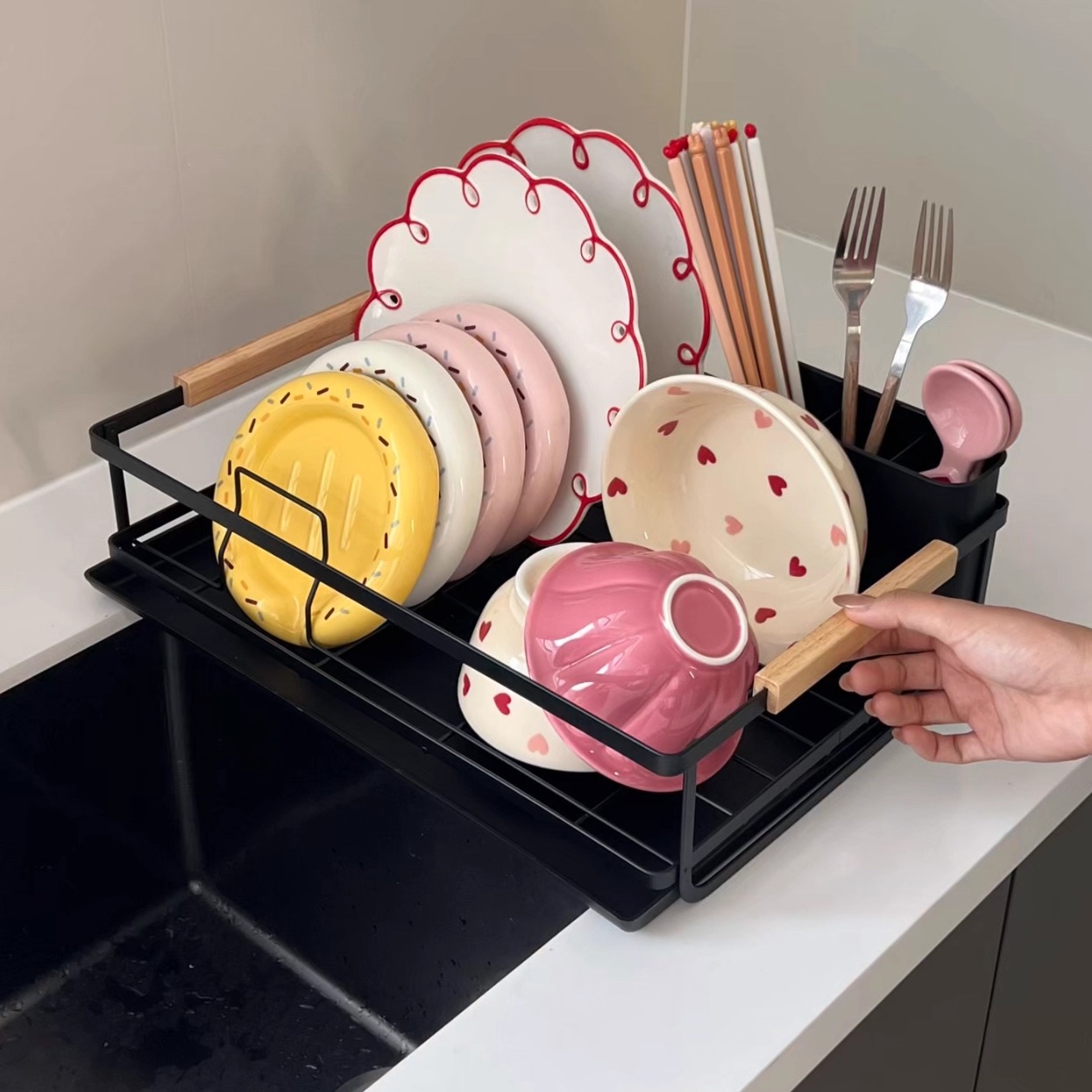 厨房沥水碗碟架兼容多尺寸碗碟多功能餐具收纳架小户型厨房收纳架