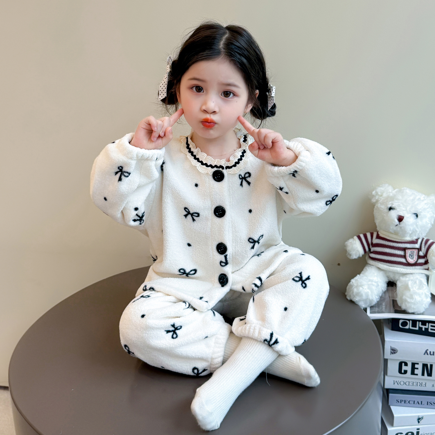女童法兰绒保暖睡衣秋冬季