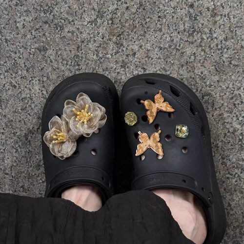 吹梦到西洲鞋花洞洞鞋可爱女生装饰配件适配crocs卡扣黑色diy配件