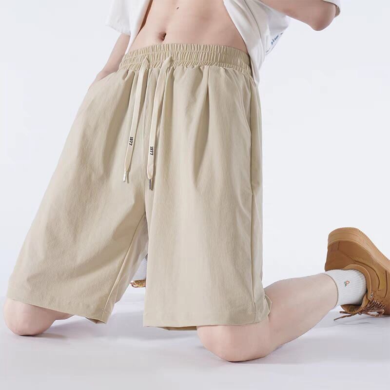男士冰丝短裤夏季男款薄运动裤子外穿休闲大码胖子五分裤卡其裤衩