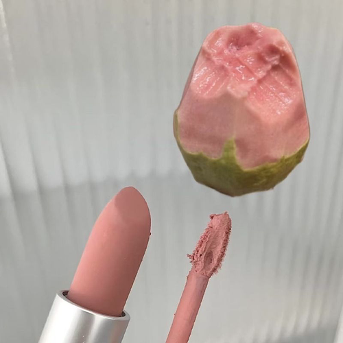低饱和灰粉色唇泥裸色系烟粉色