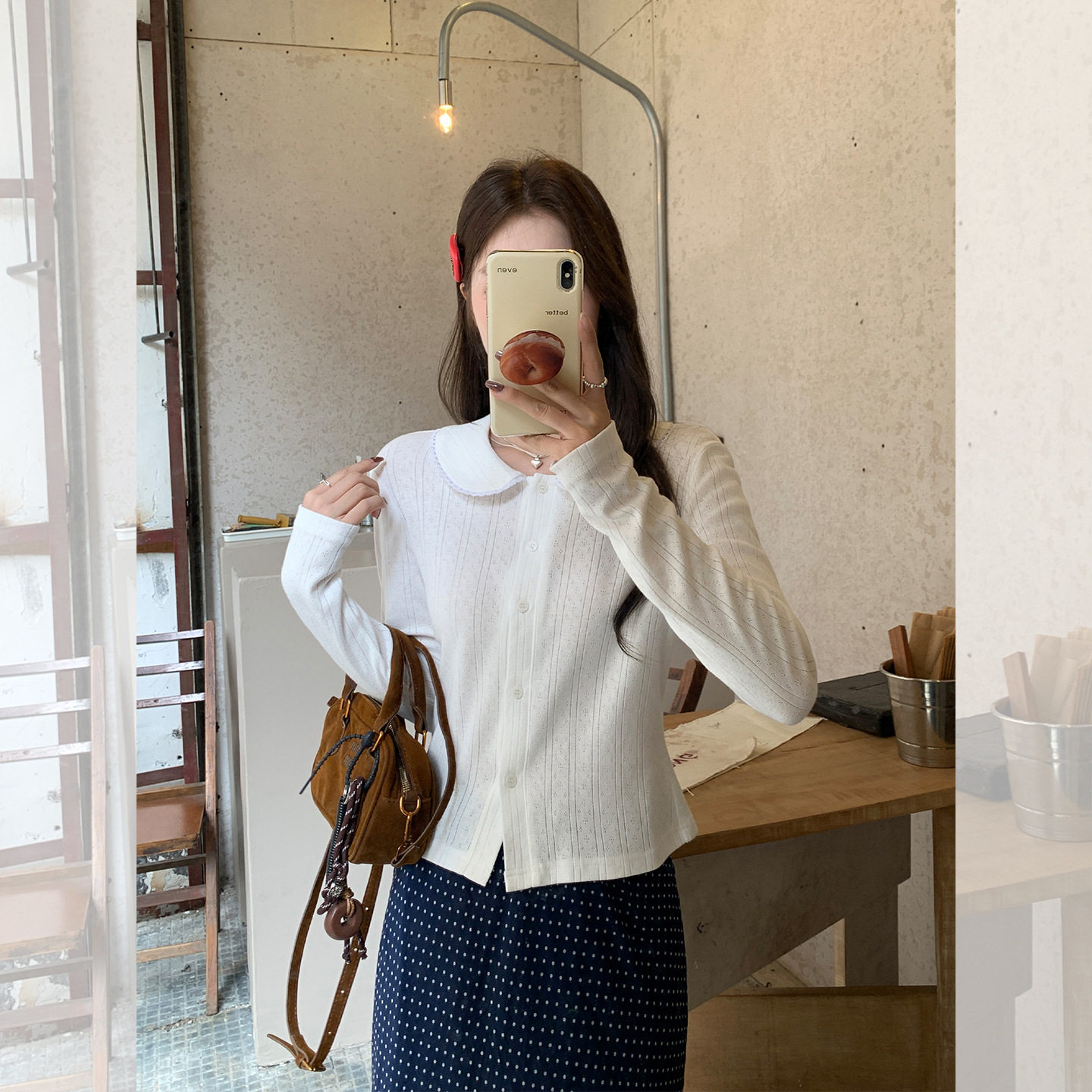 白色娃娃领长袖T恤女内搭打底衫