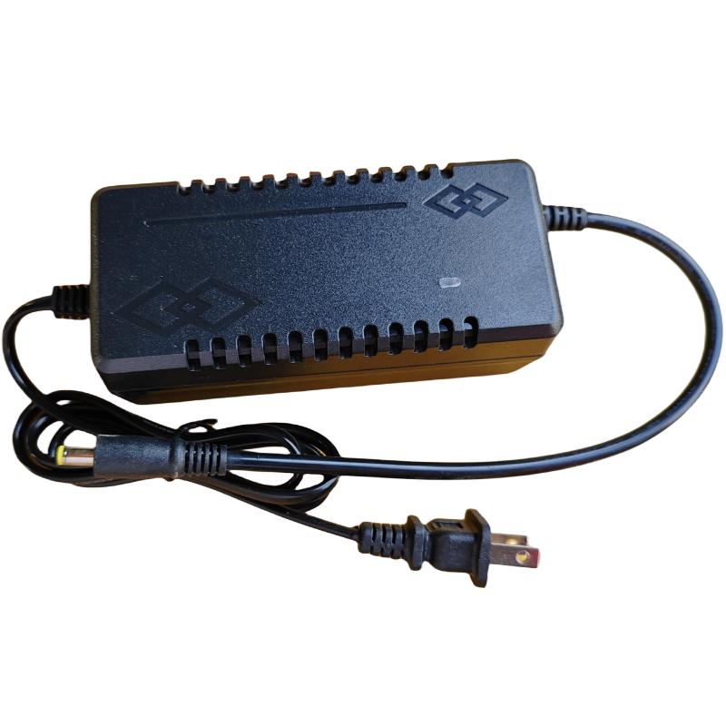 12.6V5A锂电充电器5.5*2.1DC插头智能保护充电器聚合物锂电池专用