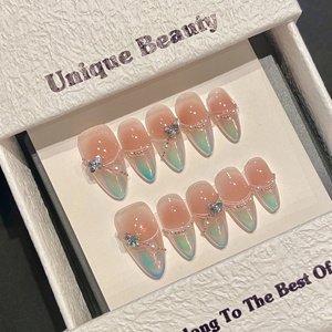 秋冬新款纯手工穿戴甲极光粉珍珠链高级气质显白新娘美甲超温柔