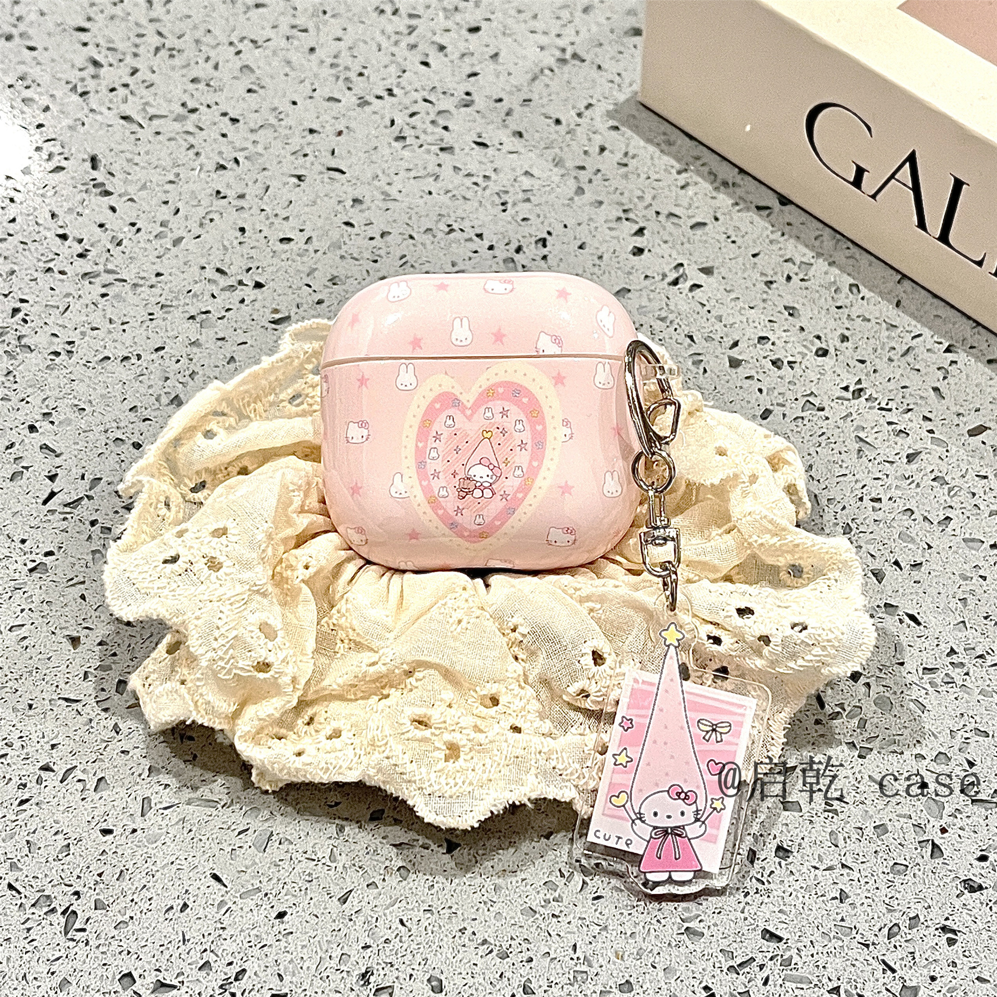 启乾 粉色长帽凯蒂猫挂件Airpods4/3耳机保护壳套2pro二三代新款适用苹果无线蓝牙硅胶软壳哈喽HelloKitty女
