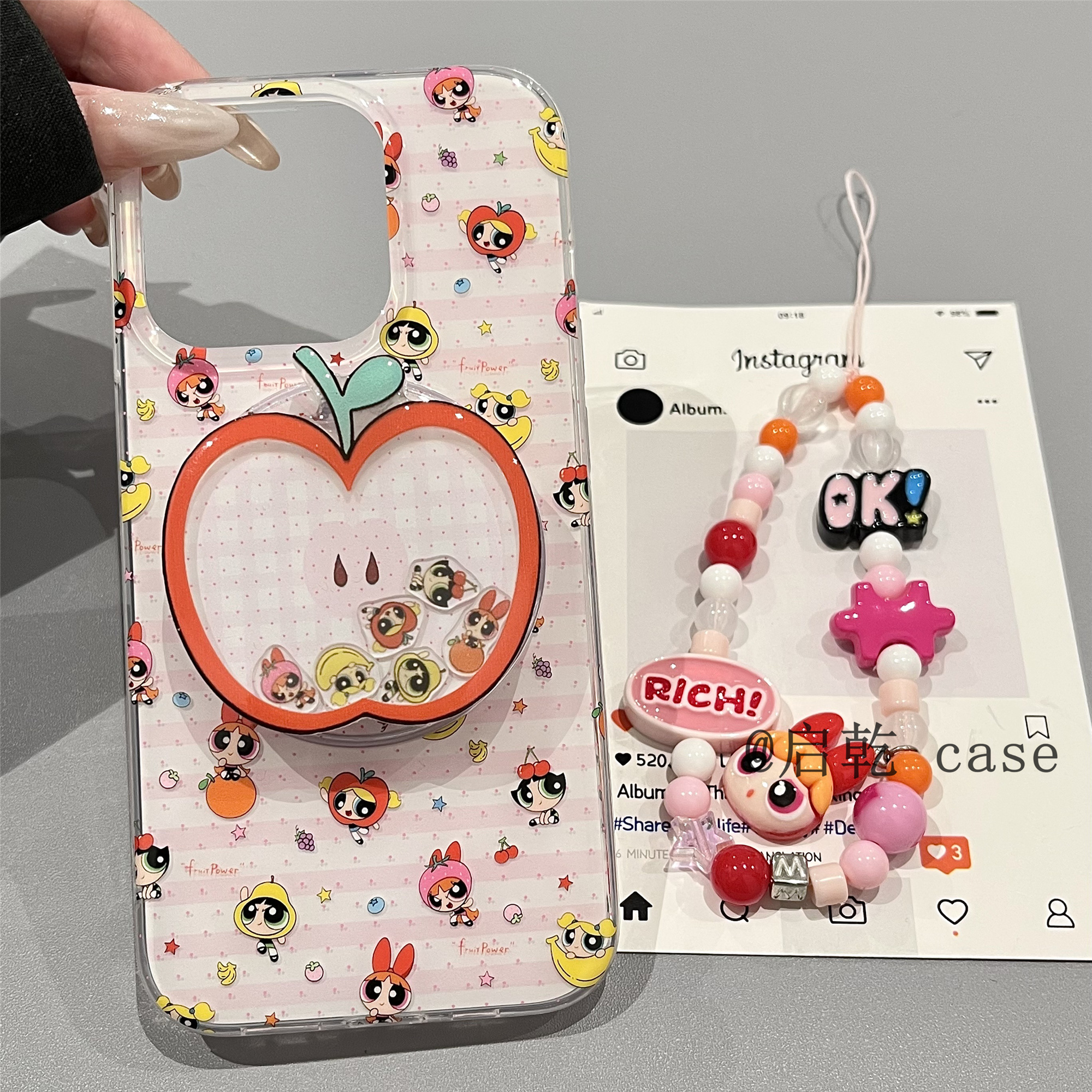 启乾 磁吸壳飞天小女警带摇摇乐支架iPhone16/15手机壳适用苹果14/13promax硬壳链条挂绳少女心可爱卡通新款