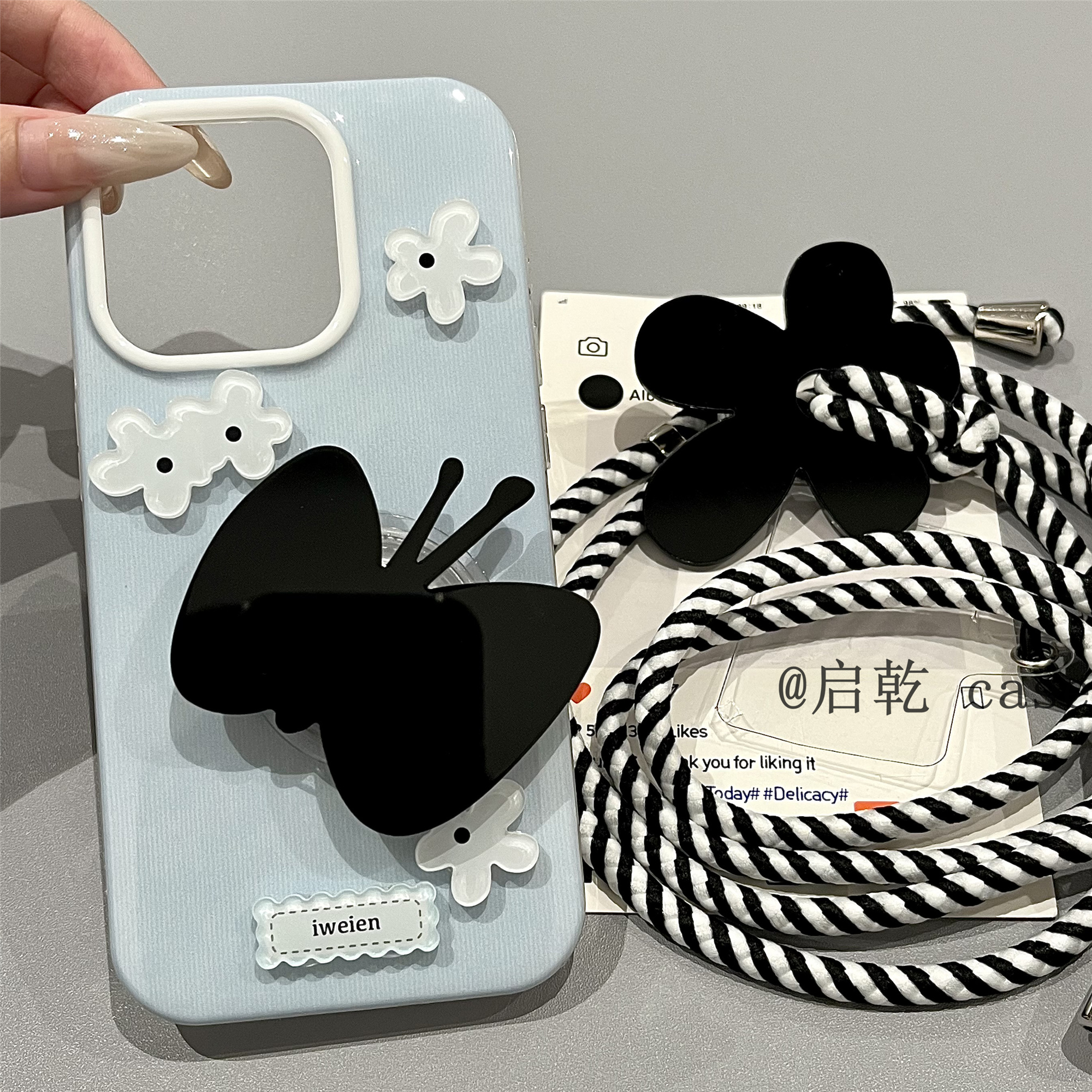 启乾 可背斜挎背包式iPhone16/15手机壳适用苹果14/13promax双层硬蓝色立体花朵蝴蝶支架链条挂绳新款文艺女