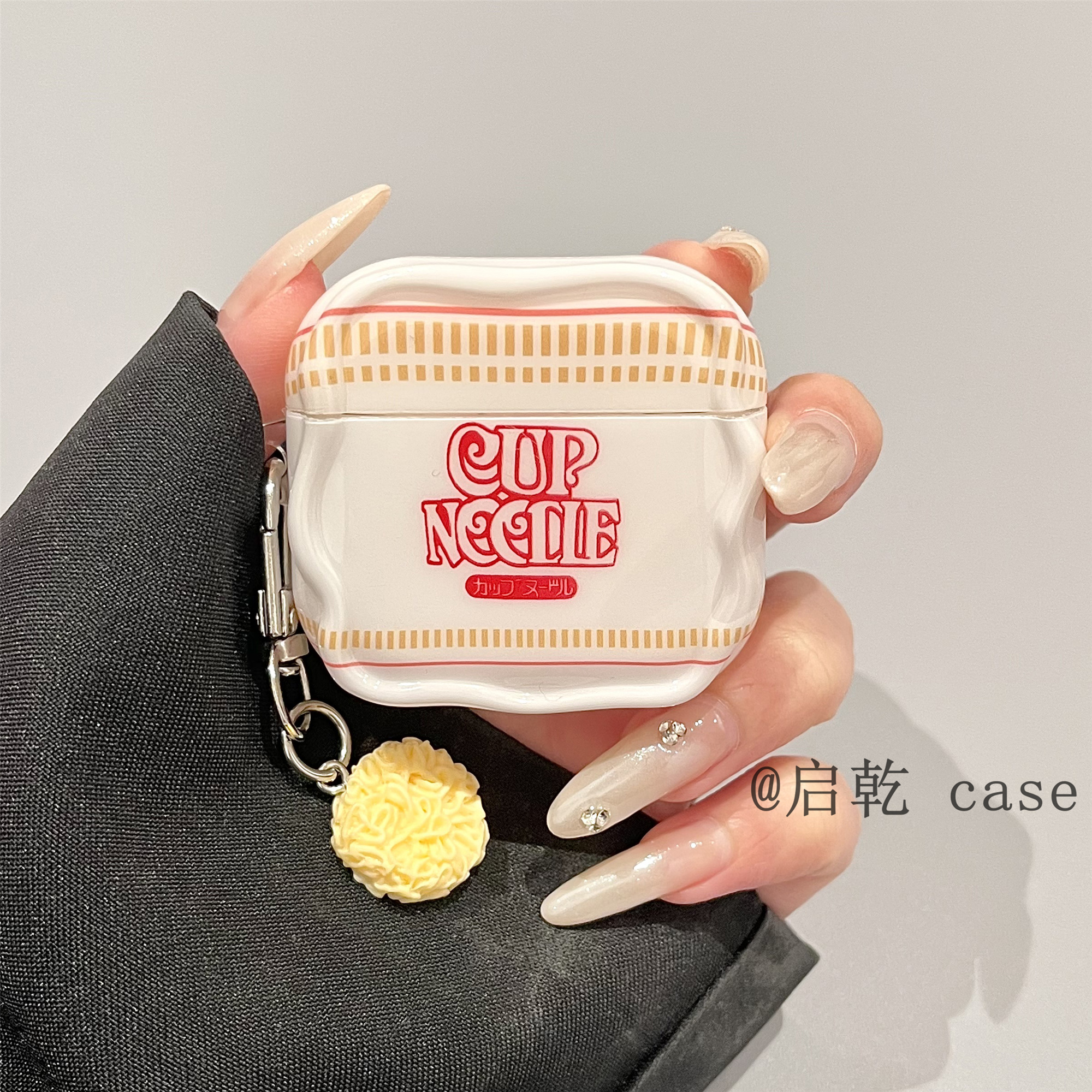 启乾 创意方便面挂件Airpods4/3耳机保护壳套2pro二三代新款适用苹果无线蓝牙硅胶软壳小众个性趣味日系防摔