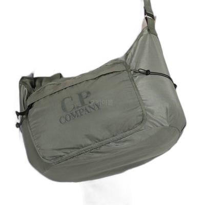 韩国直邮CP COMPANY Nylon B斜挎邮差包 16CMAC050A 005269G 627