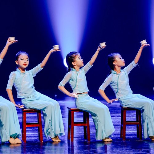 童舞蹈服夏古典民族茶飘香同款