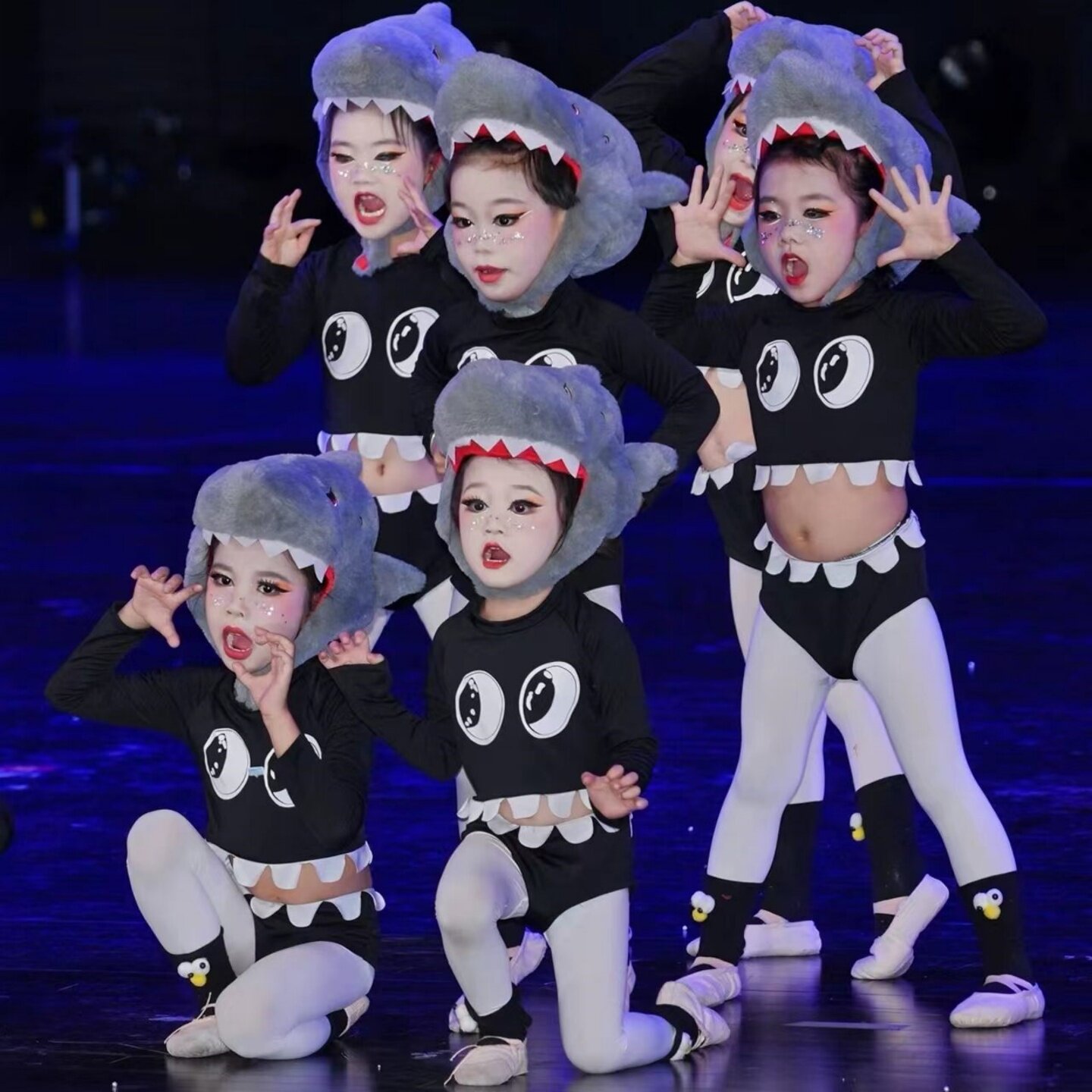 鲨鱼宝宝演出服幼儿园儿童小动物鲨鱼来了舞蹈服鲨鱼头套帽子服装