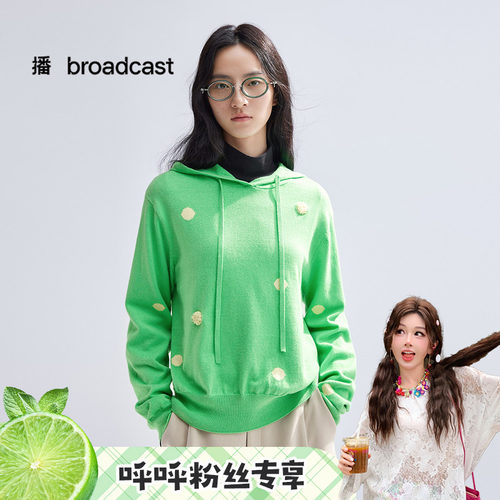 休闲感衬衫翻领，胸前方形口袋