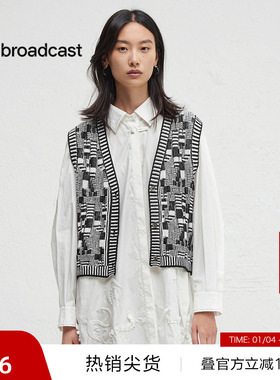 【播奥莱】播商场同款黑白格针织衫女秋复古马甲BDR3UD3262