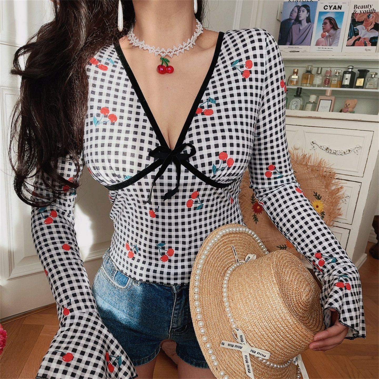 chenopod原创2026春季法式复古V领纯欲蝴蝶结喇叭袖度假小衫衬衫