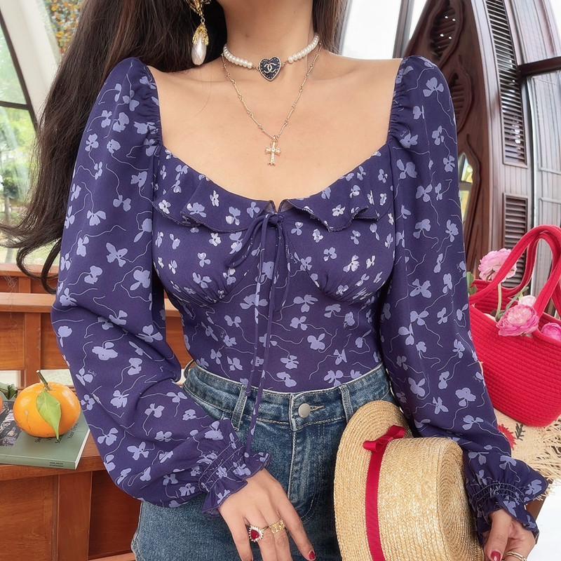 法式荷叶边方领灯笼袖度假小衫