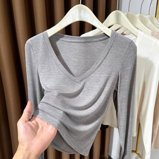 大领口灰色短款针织低领打底衫女秋季高级感长袖T恤内搭深V领上衣