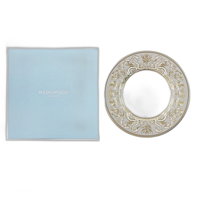 日本直邮WEDGWOOD 卢浮宫灰装饰盘 23cm