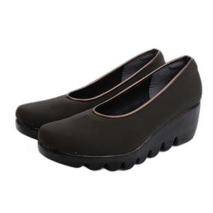 日本直邮 舒适鞋First Contact 弹力浅口女鞋坡跟鞋底 坡跟鞋底