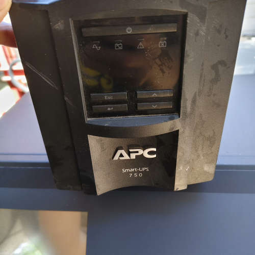 APC SUA750ICH-45 500W  内置电池24V议价