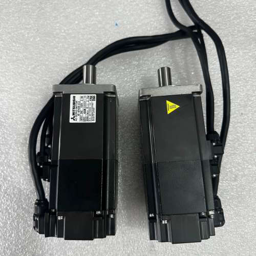 伺服电机400W  HF-KP43B-S12 实图议价