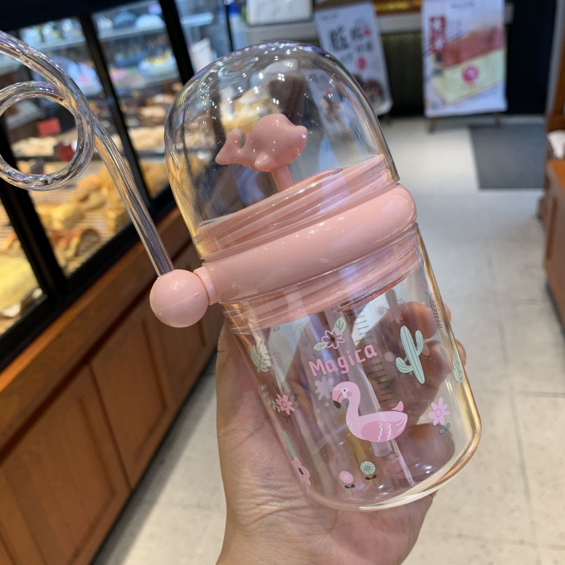 鲸鱼儿童杯会喷水杯子小学生宝宝可爱喷泉杯女防摔幼儿园吸管水杯