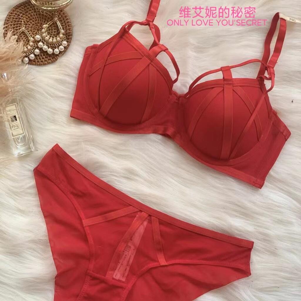 维艾妮的秘密绑带蕾丝胸罩性感内衣女聚拢塑形本命年红色文胸套装