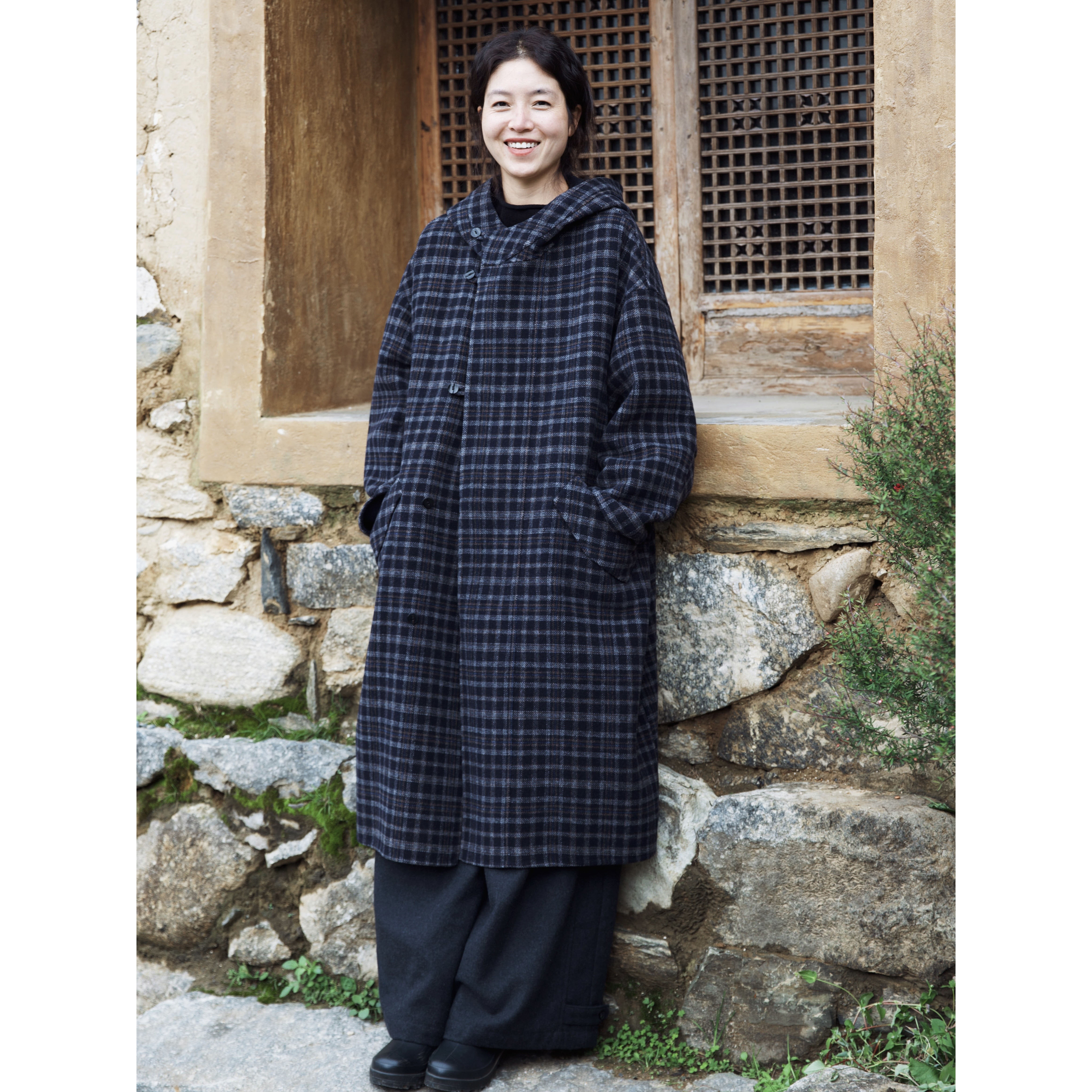 复述灰格粗呢侧系扣中长款连帽大衣 冬季新品双面呢文艺呢子外套