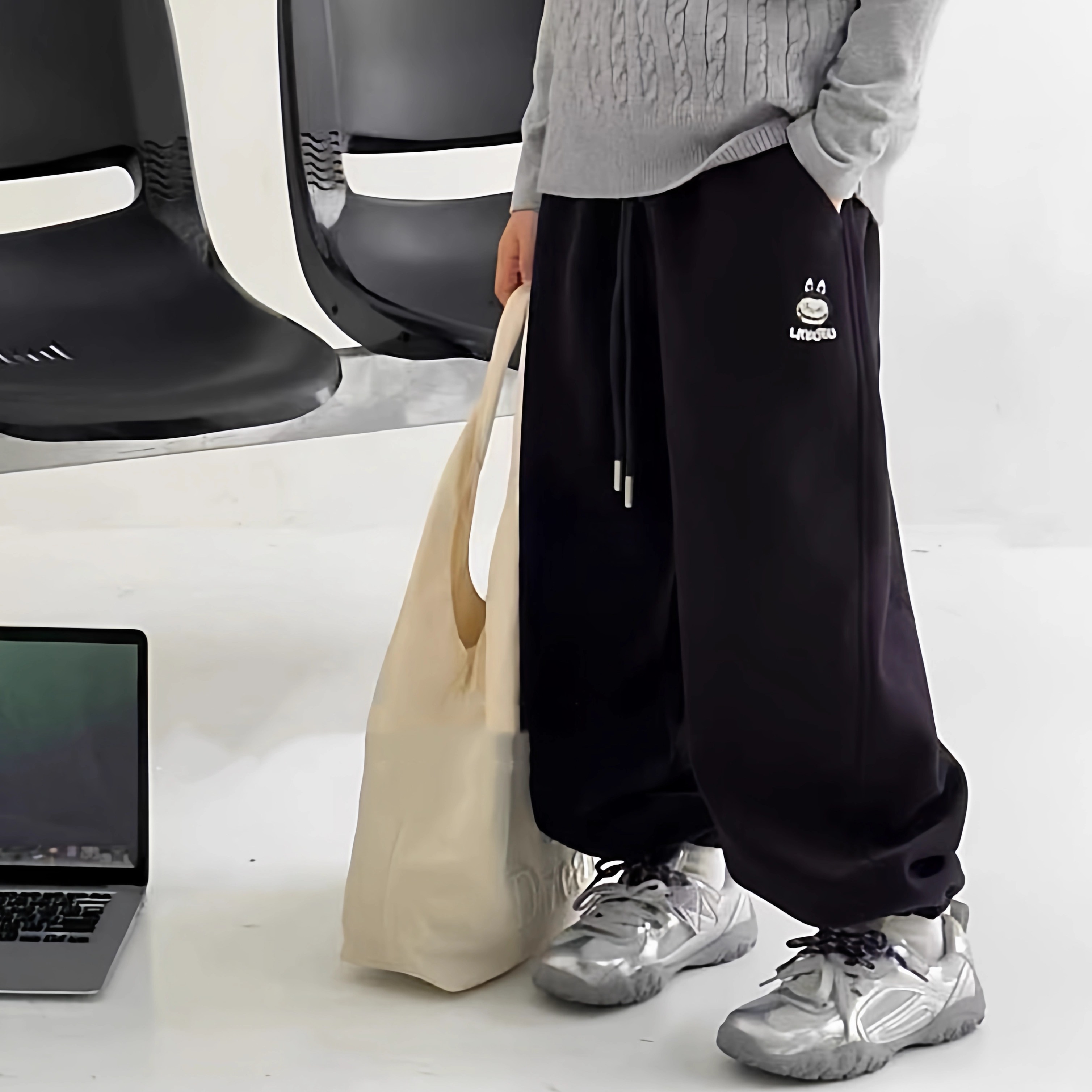 儿童卫裤春秋款刺绣拉布布休闲裤