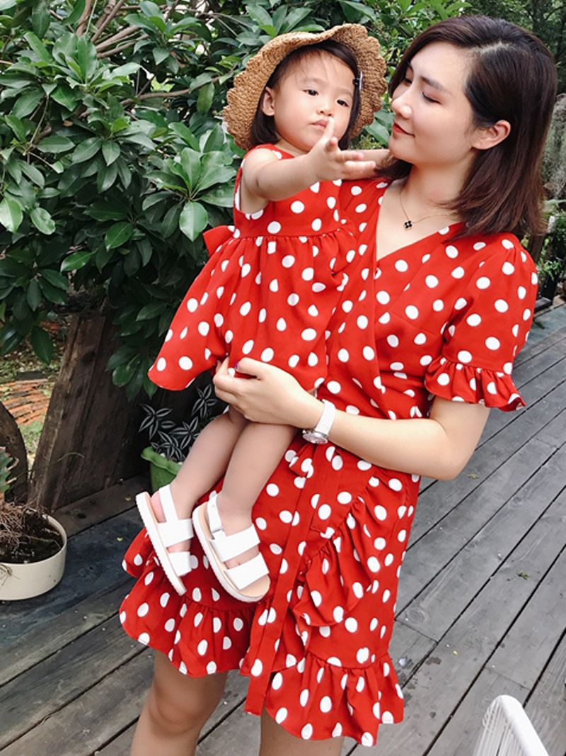 夏季母女装连衣裙洋气时尚公主裙子母子装亲子装夏装2019新款潮春|msdalam kategori Kanak-kanak/Bayi/Keluarga dipasang, keluarga dipasang/fesyen ibu bapa dan anak - dari Buy2taobao.com untuk memberikan perkhidmatan ejen Taobao profesional membeli