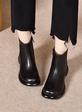 秋冬黑色软皮圆头平底短靴女百搭软底瘦瘦靴马丁靴厚底低跟粗跟FD