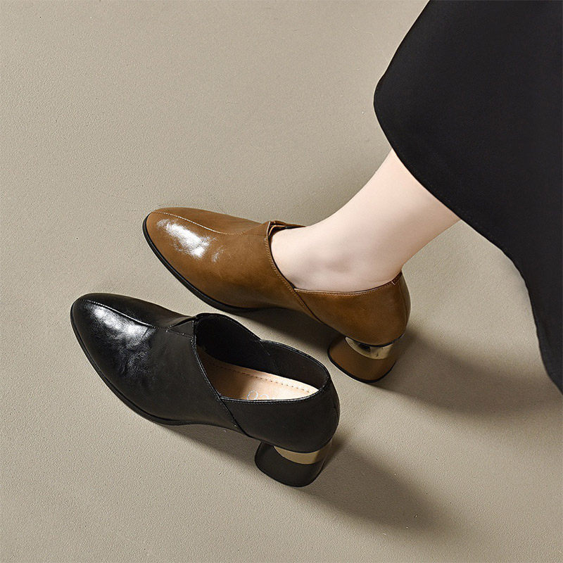 春秋鞋子新款时尚百搭尖头粗跟舒适深口单鞋真皮软底女士休闲皮鞋,女鞋,深口单鞋,淘宝优惠券,粉丝福利购,淘宝优惠卷