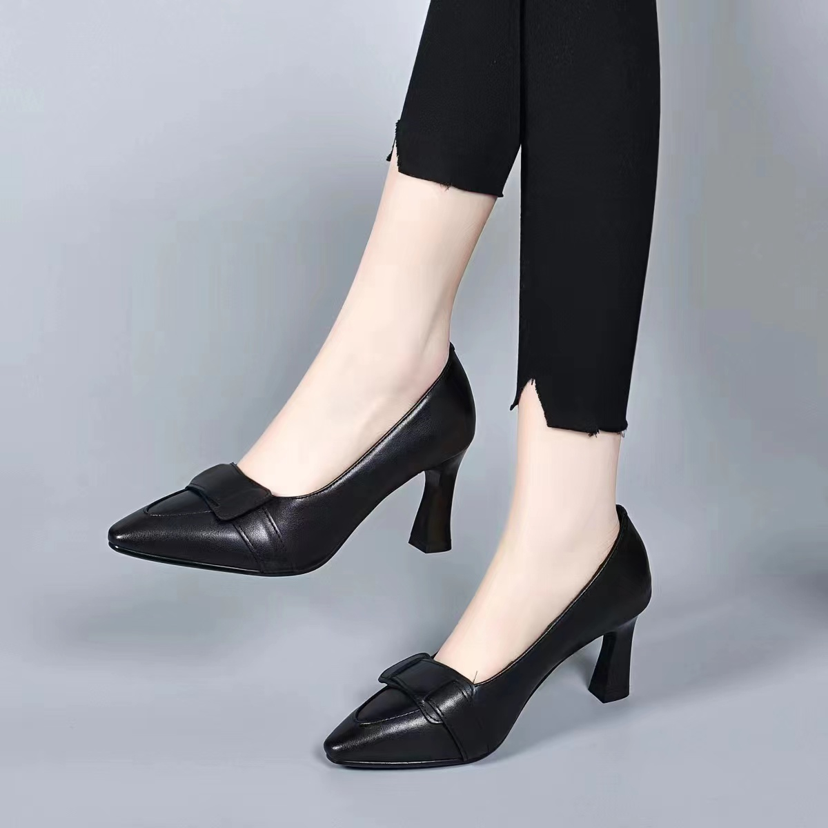 203新款时尚百搭高跟鞋尖头y