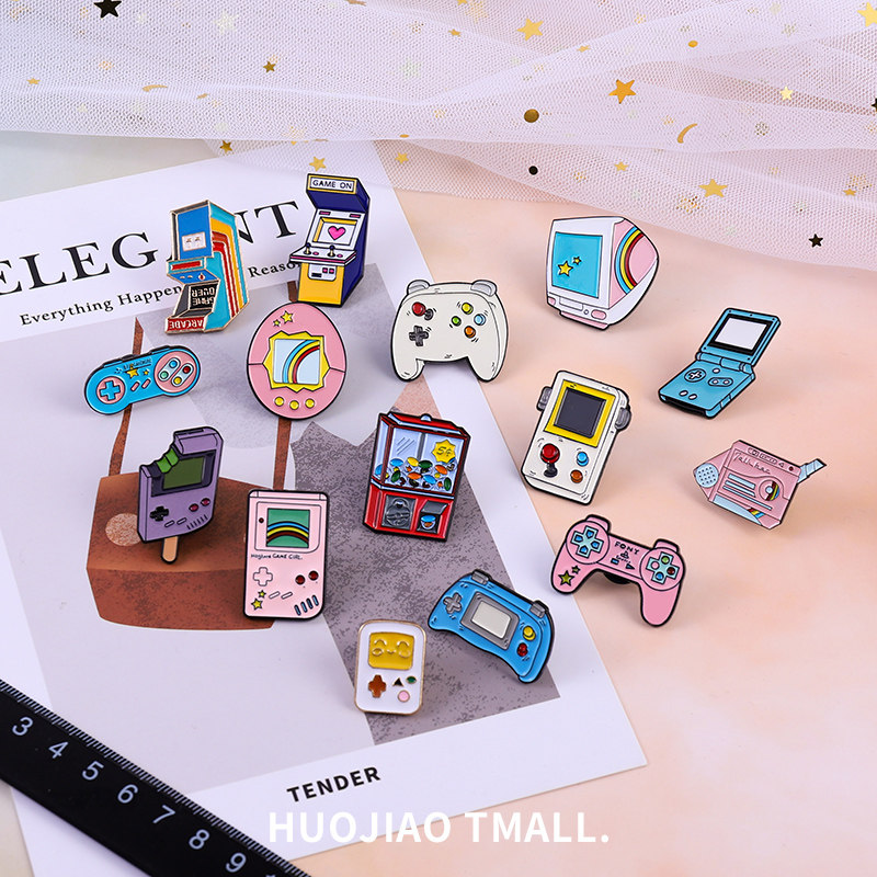 复古任天堂小霸王游戏机胸针可爱卡通童年回忆男女别针学生装饰品