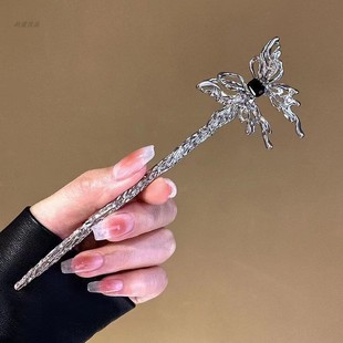 新中式 液态金属蝴蝶发簪子高级感设计小众古风盘发饰女夏网红头饰