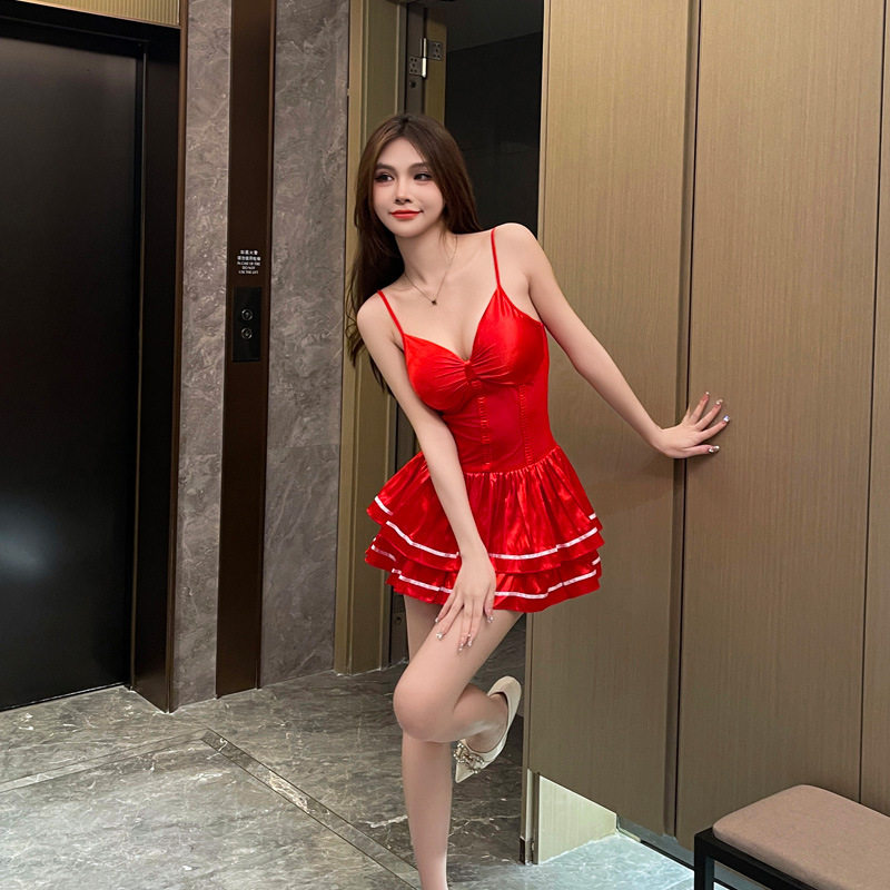 连衣裙2026新款修身显瘦性感蛋糕裙吊带漏空夜店技师服5381