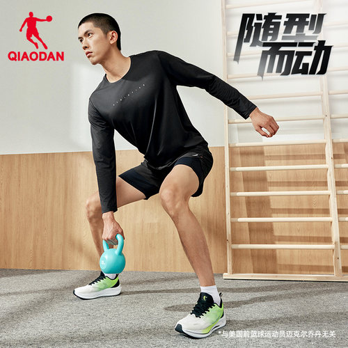 长袖乔丹T恤衫运动男生