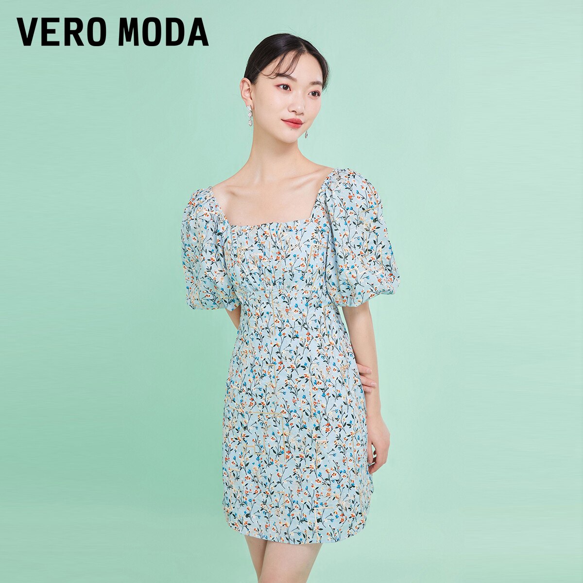VeroModa时尚优雅碎花短裙百搭图片