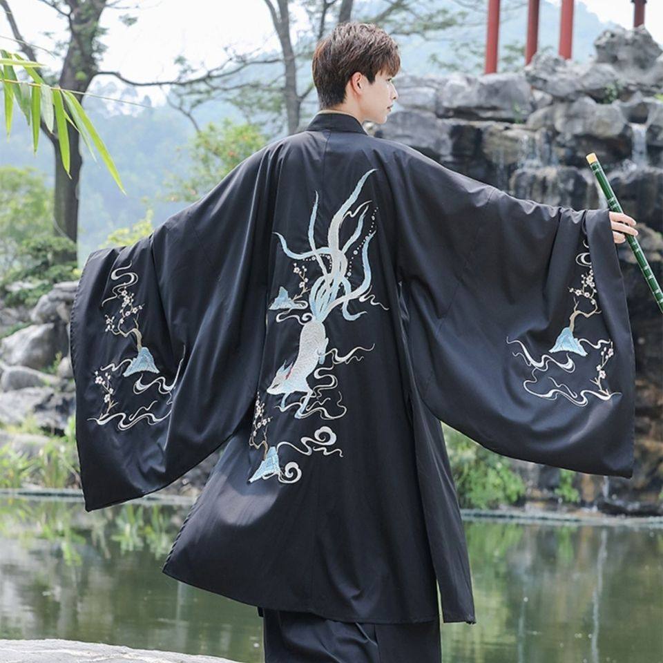 HANFU 남자의 가을 겨울 새로운 고대 의상 구미호 중공업 자수 중국 스타일의 넓은 소매 검은 양복 HANFU