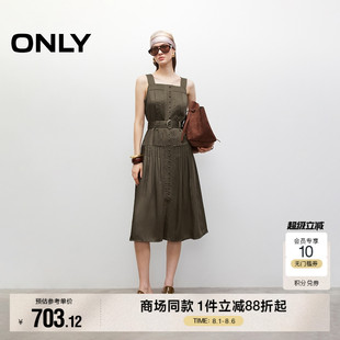 ONLY2025夏季 收腰中长裙百褶连衣裙女 新款 复古缎光面料方领无袖