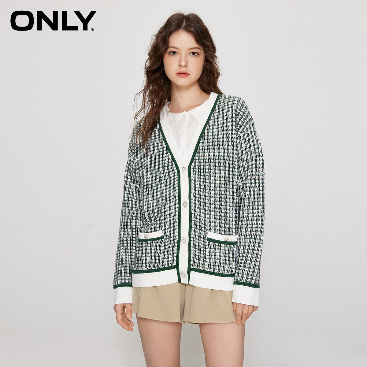 【ONLY奥莱】春夏新款时尚撞色格纹V领长袖开衫针织衫女