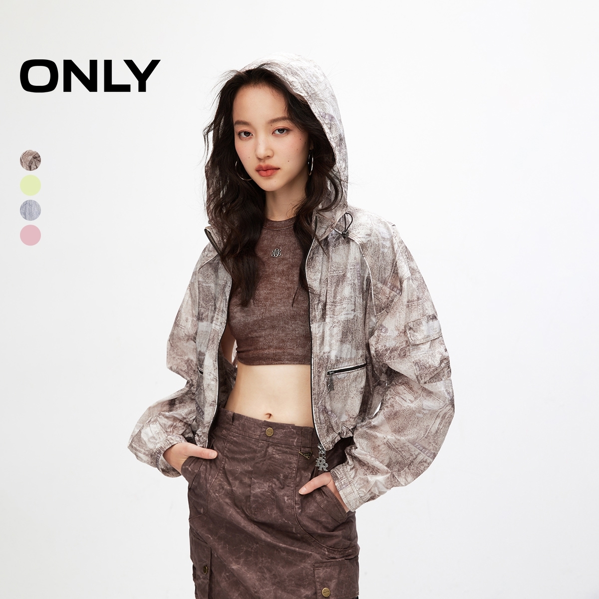 帽子防风结构设计  宽松斜肩修饰不同身形