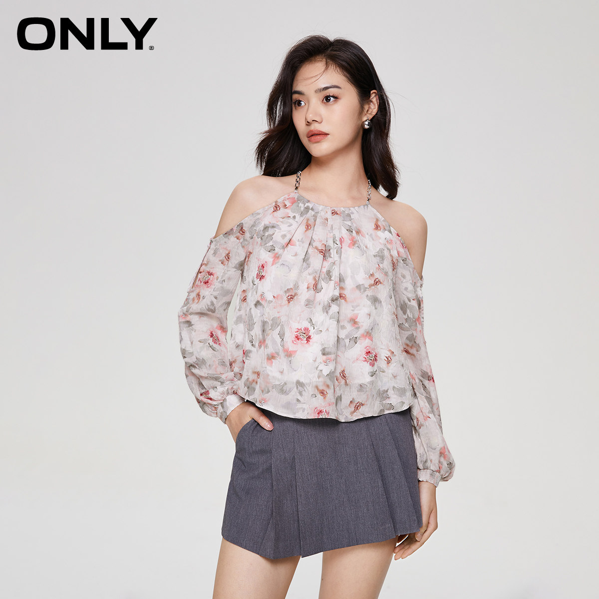 ONLY长袖碎花宽松吊带雪纺衫
