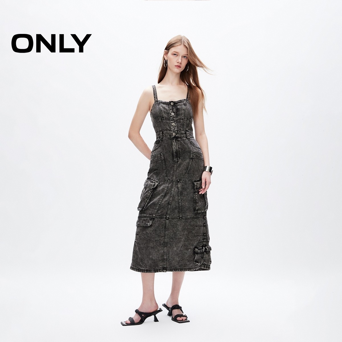【ONLY奥莱清仓】秋冬时尚个性修身中长款吊带牛仔连衣裙女