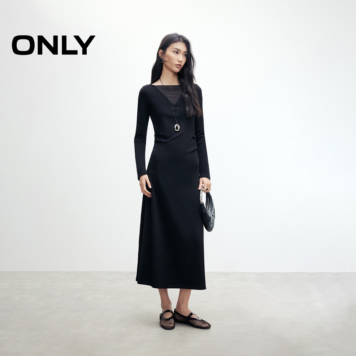 【ONLY奥莱】春夏新款优雅简约纯色设计修身显瘦正肩长裙连衣裙女