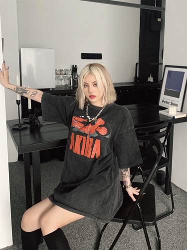 Akira阿基拉宽松复古做旧短袖