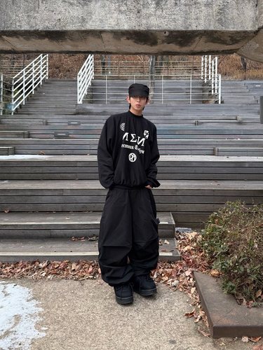 Kanye侃爷字母美式休闲圆领卫衣