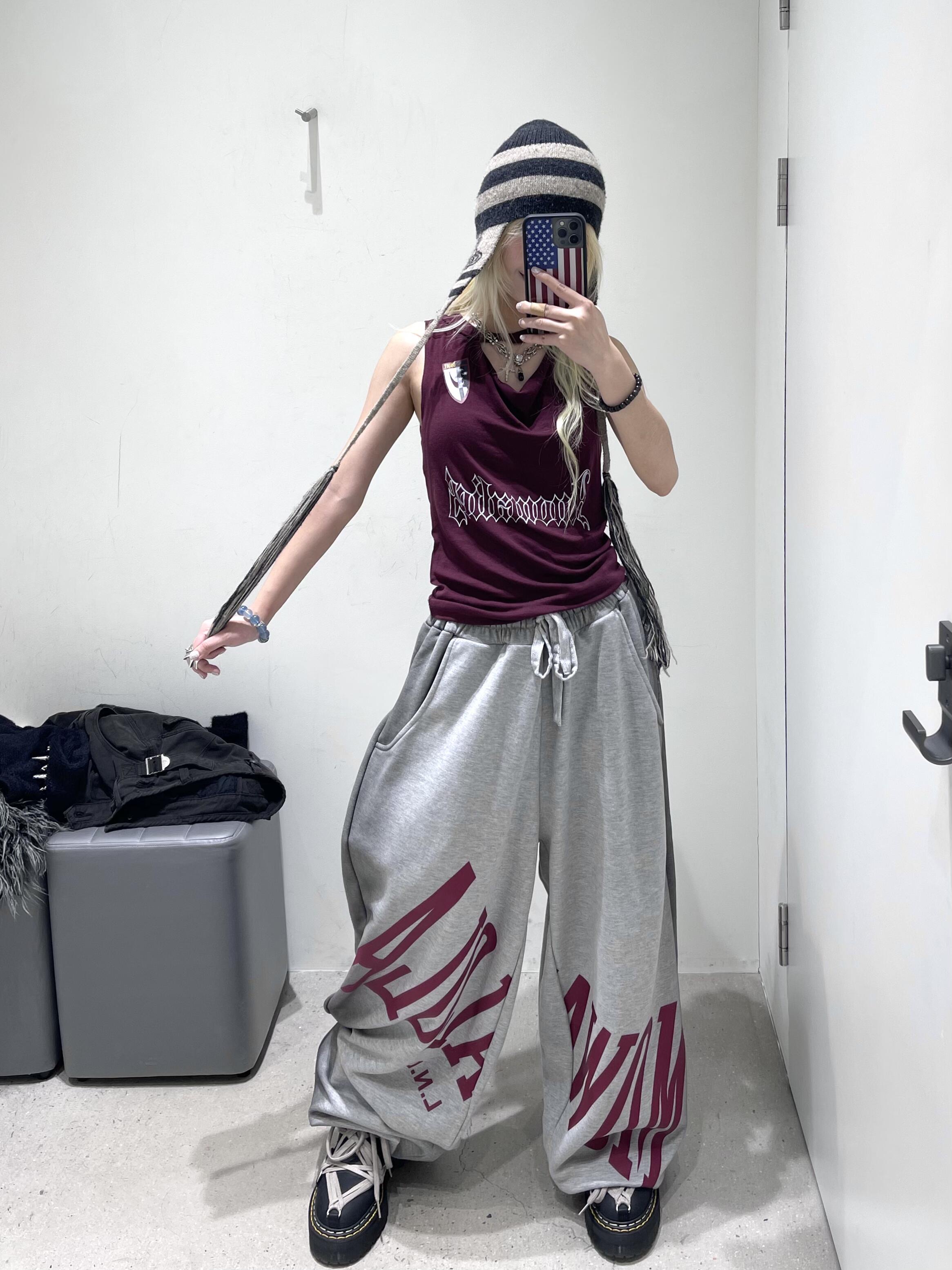 Mowalola美式宽松直筒卫裤束脚裤