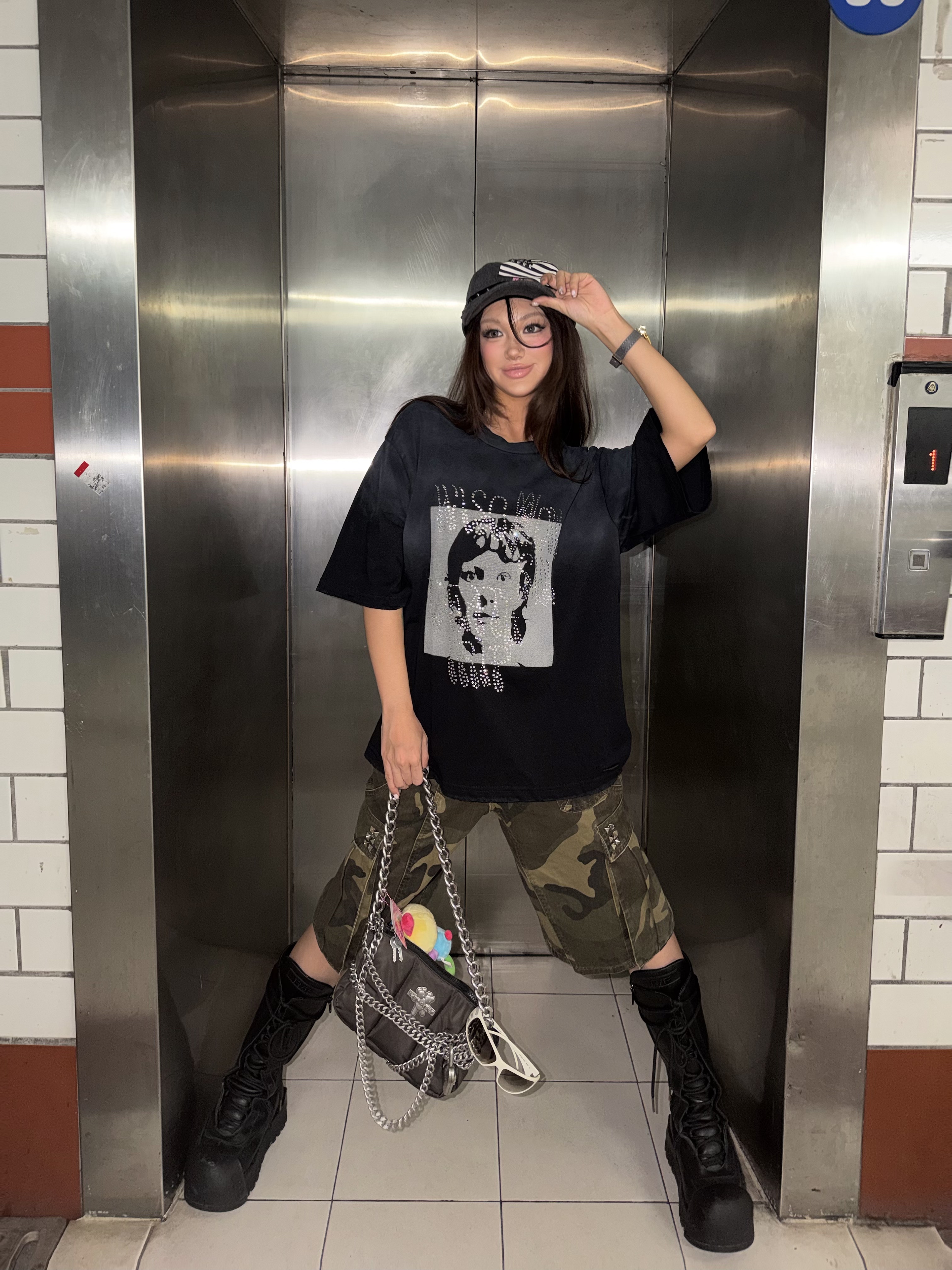 Paly Hollywood小众烫钻人像水洗做旧破坏短袖美式休闲宽松T恤Tee